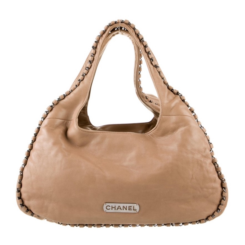 CHANEL Hobo in Perfect Condition-Authentic with Documentation
